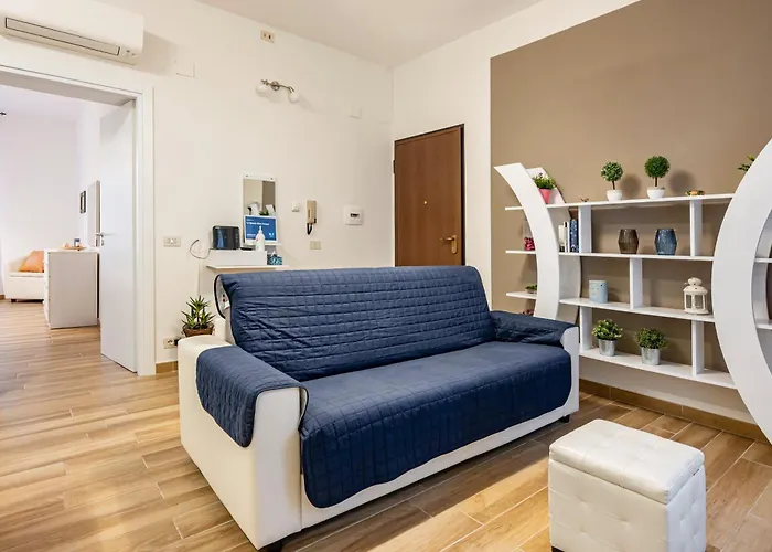 Guesthost - Mon - Pet Friendly *