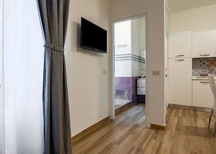 Guesthost - Mon - Pet Friendly La Spezia
